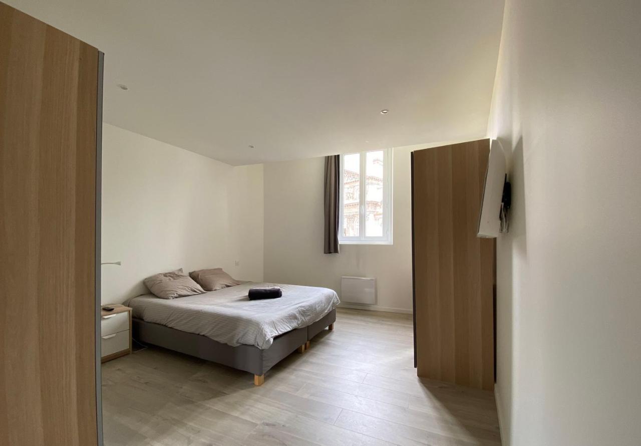 Tour D'Auvergne - Appartements En Plein Centre Ville, Proche De La Cathedrale Et De La Place De Jaude 클레르몽페랑 외부 사진