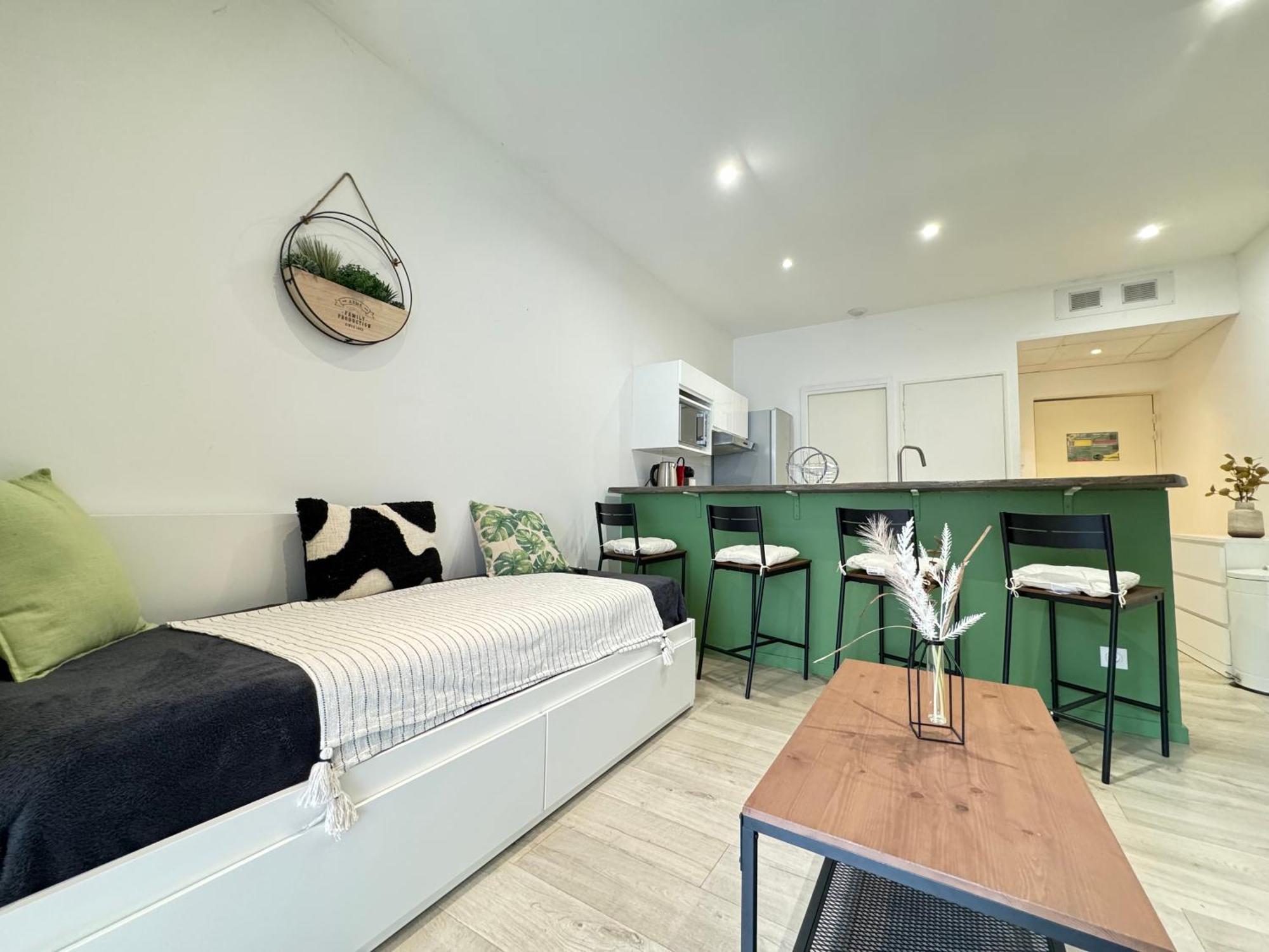 Tour D'Auvergne - Appartements En Plein Centre Ville, Proche De La Cathedrale Et De La Place De Jaude 클레르몽페랑 외부 사진