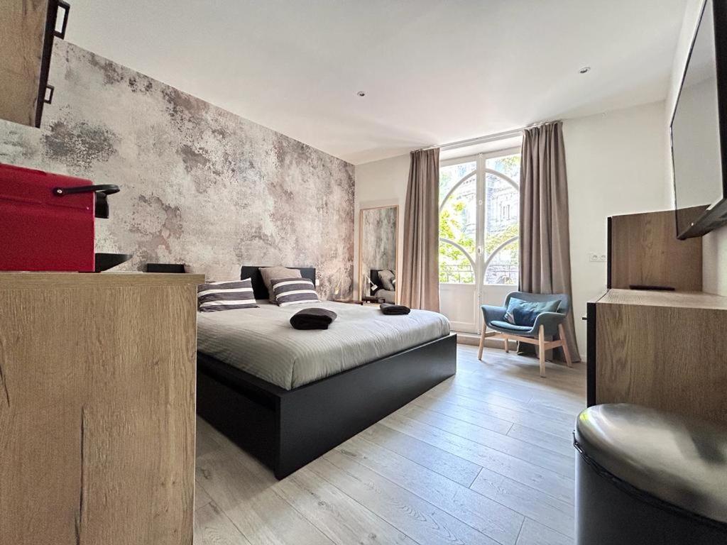 Tour D'Auvergne - Appartements En Plein Centre Ville, Proche De La Cathedrale Et De La Place De Jaude 클레르몽페랑 외부 사진